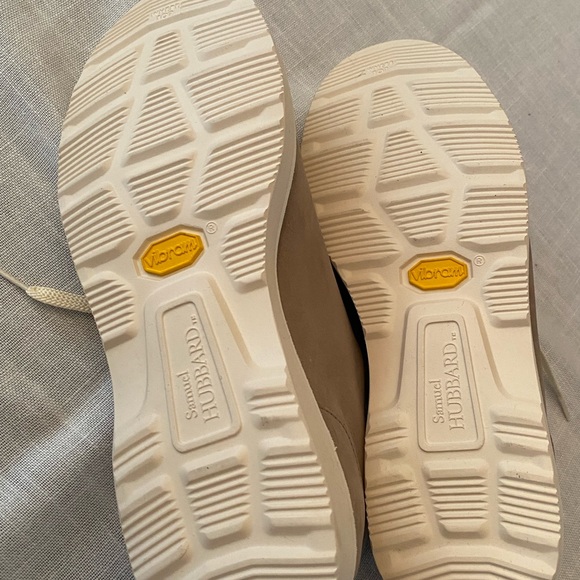Samuel Hubbard size 9 nubuck like new shoes. - Picture 2 of 9